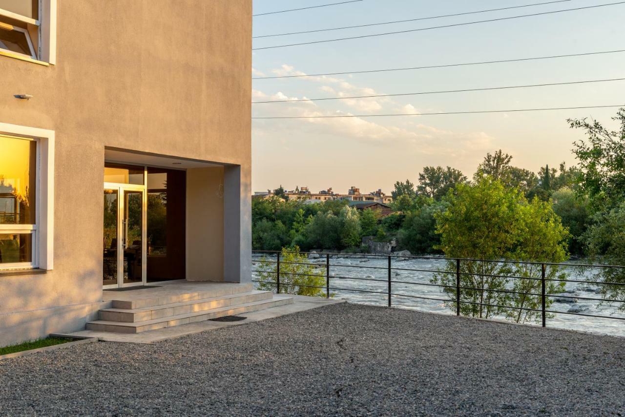 Four Seasons Riverside Kutaisi Exterior photo